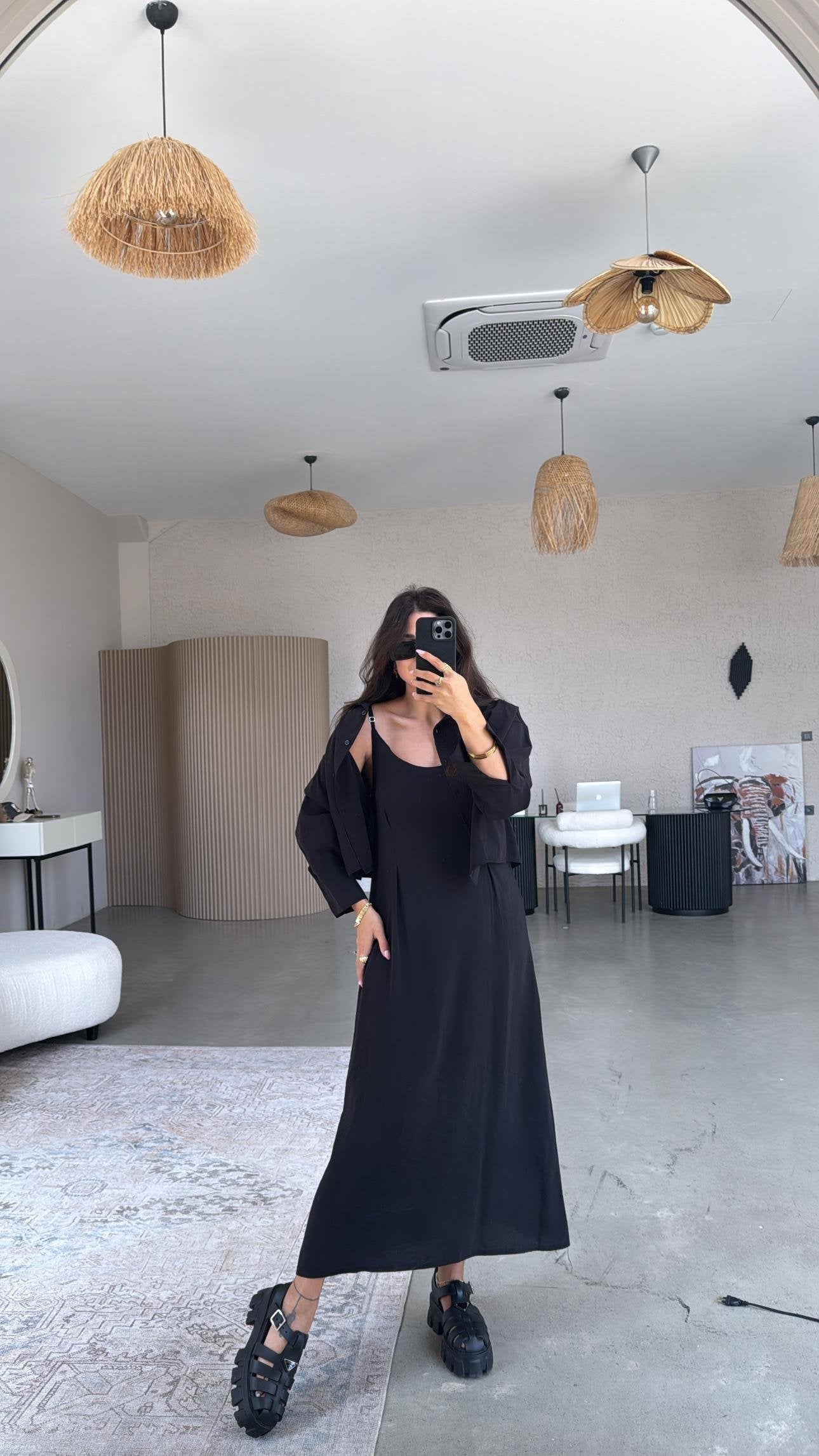 Ensemble minimaliste – robe & surchemise
