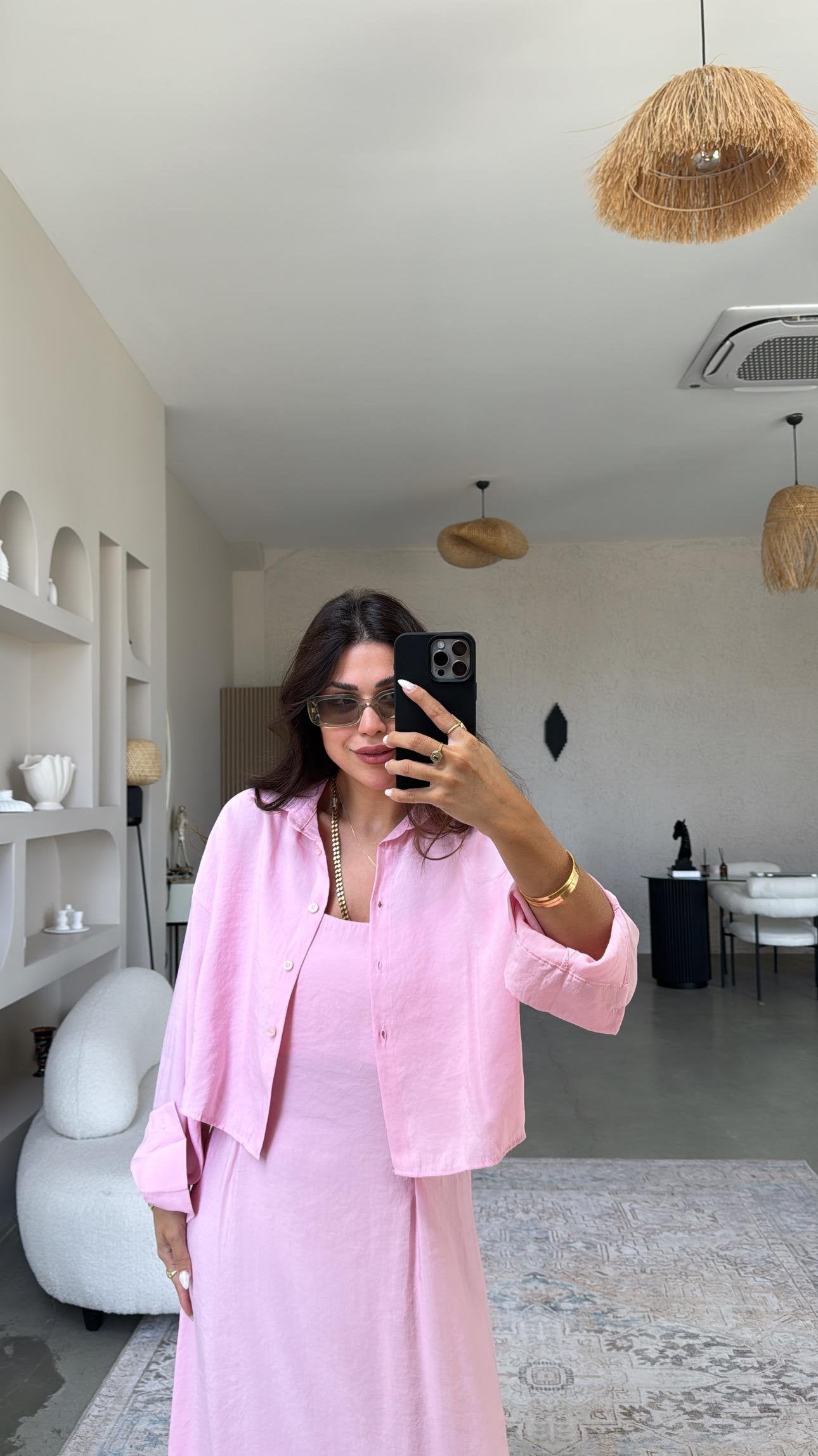 Ensemble minimaliste – robe & surchemise
