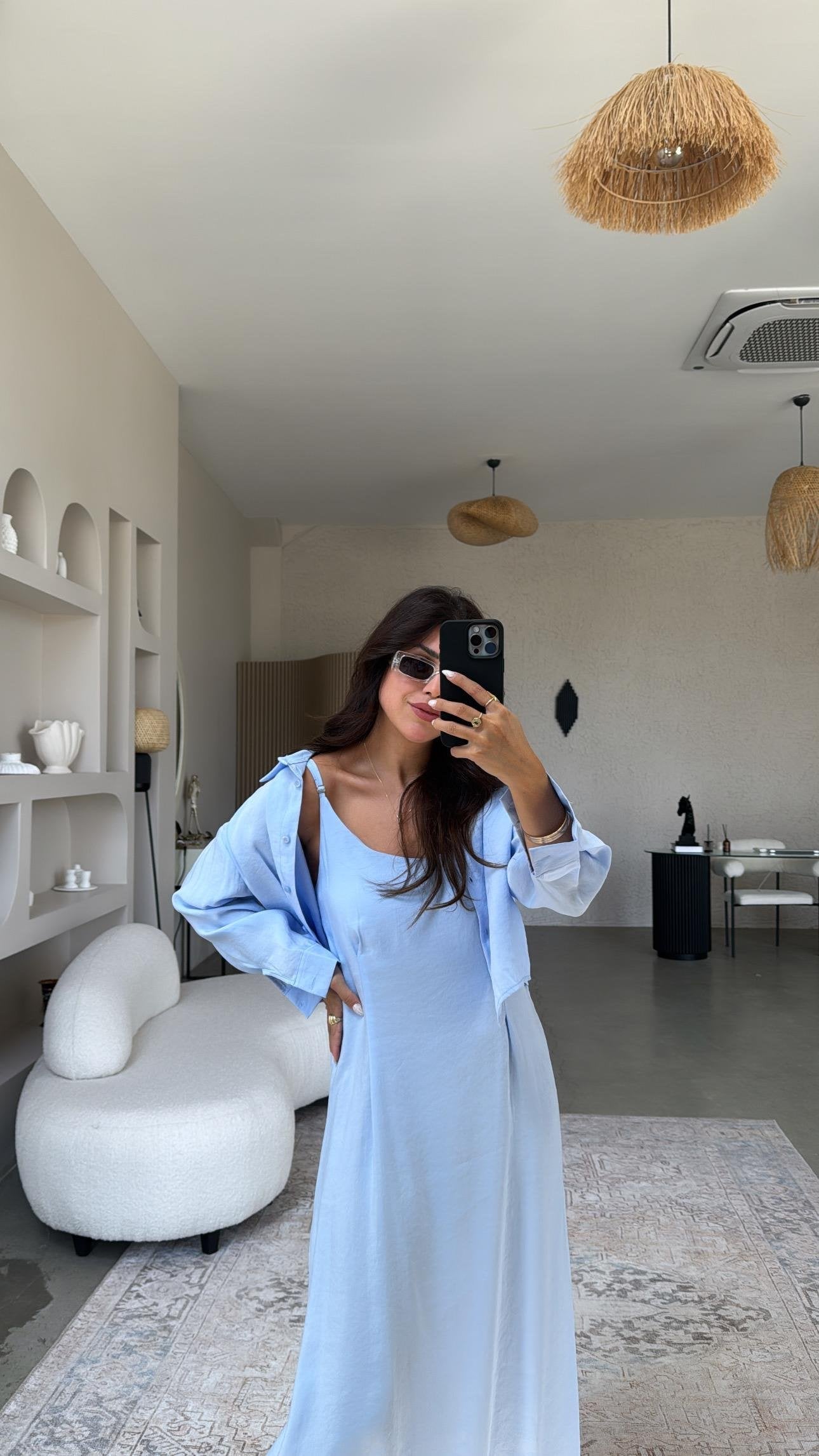 Ensemble minimaliste – robe & surchemise