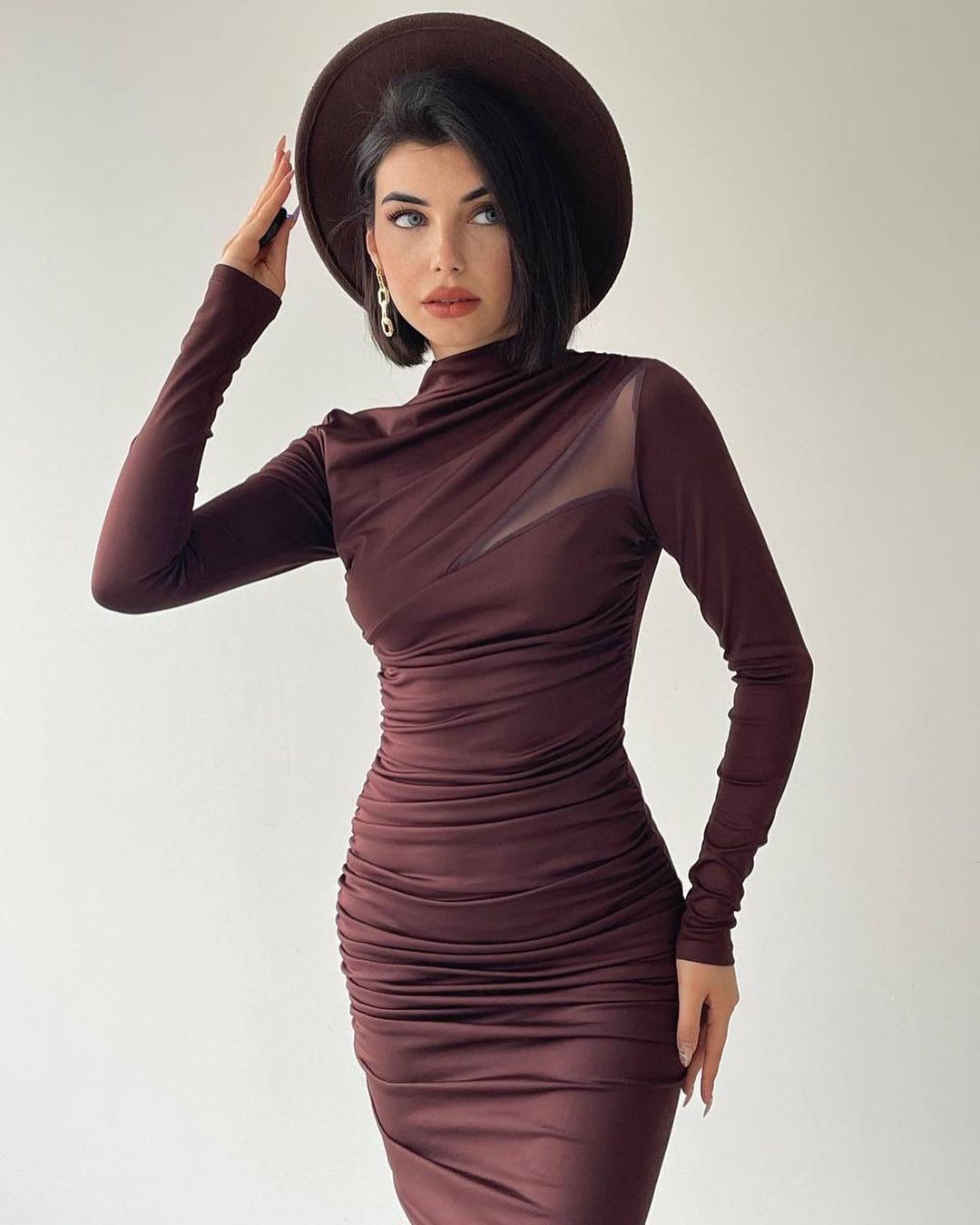 Robe DÉTAIL ÉPAULE - MARRON
