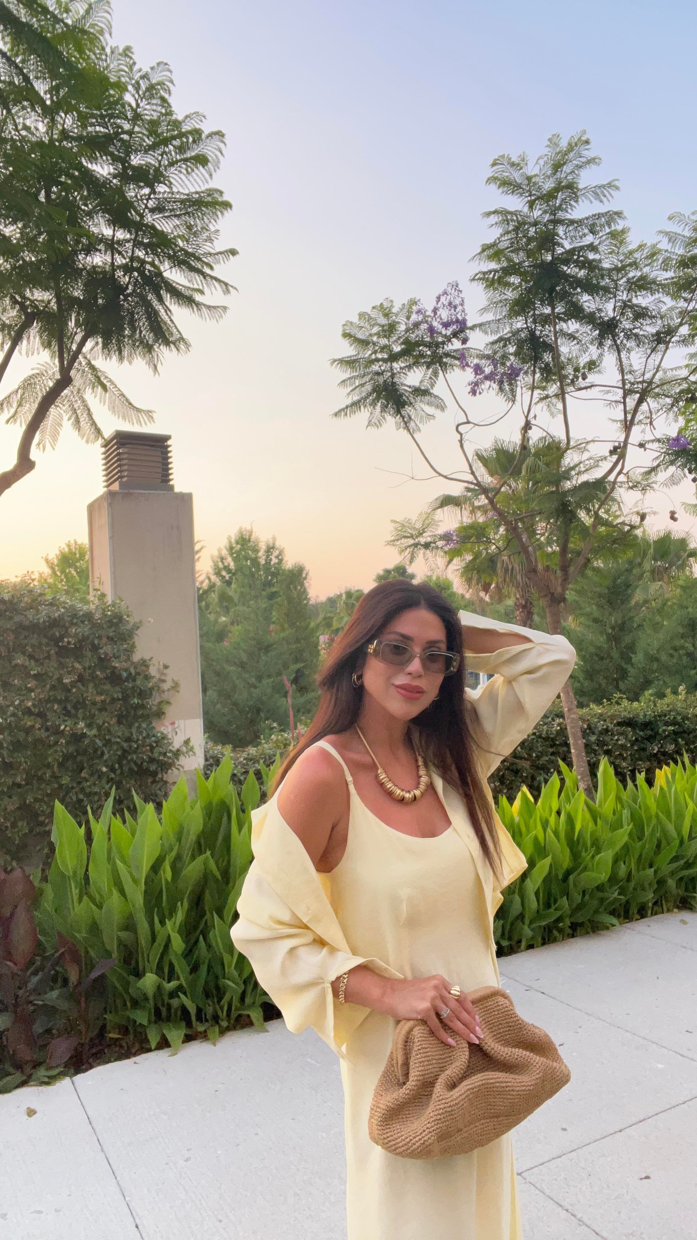 Ensemble minimaliste – robe & surchemise