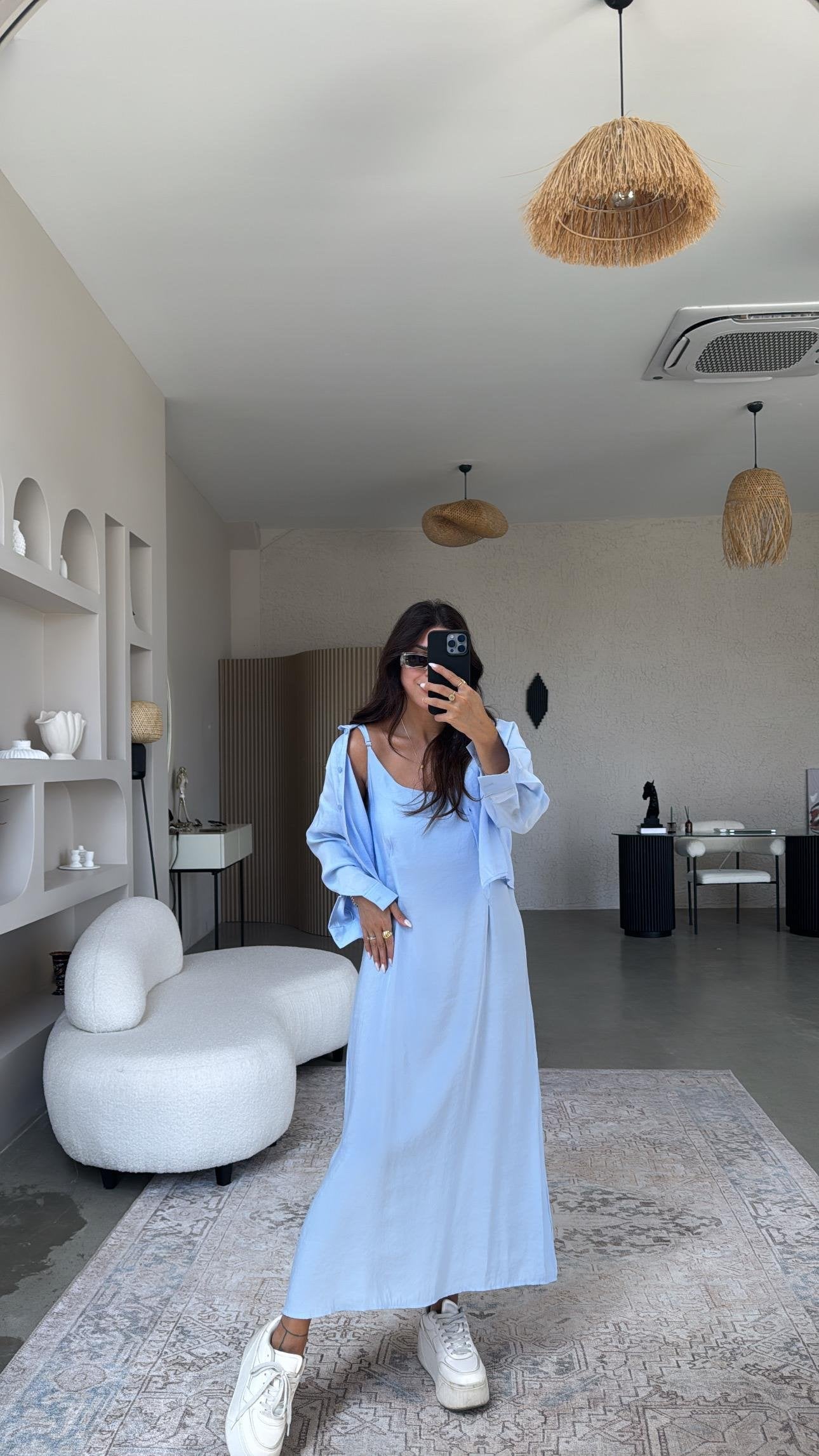 Ensemble minimaliste – robe & surchemise