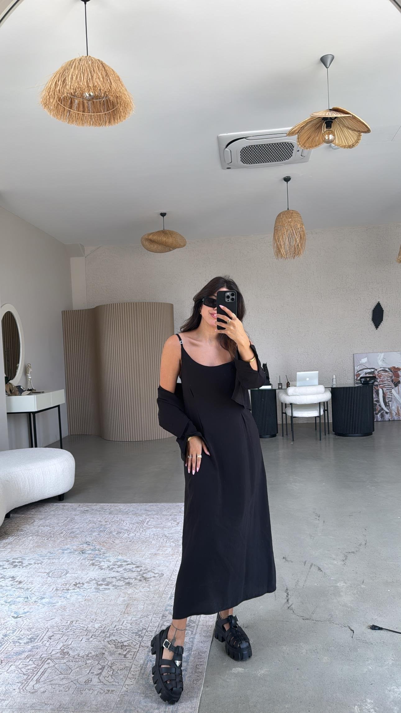 Ensemble minimaliste – robe & surchemise